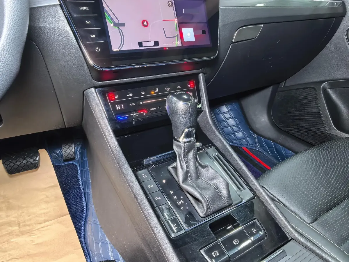 2022 Skoda Superb 1.4T 150HP L4 7DCT,autocango,china used car exporter,china ev exporter,chinese used car exporter,chinese used ev exporter