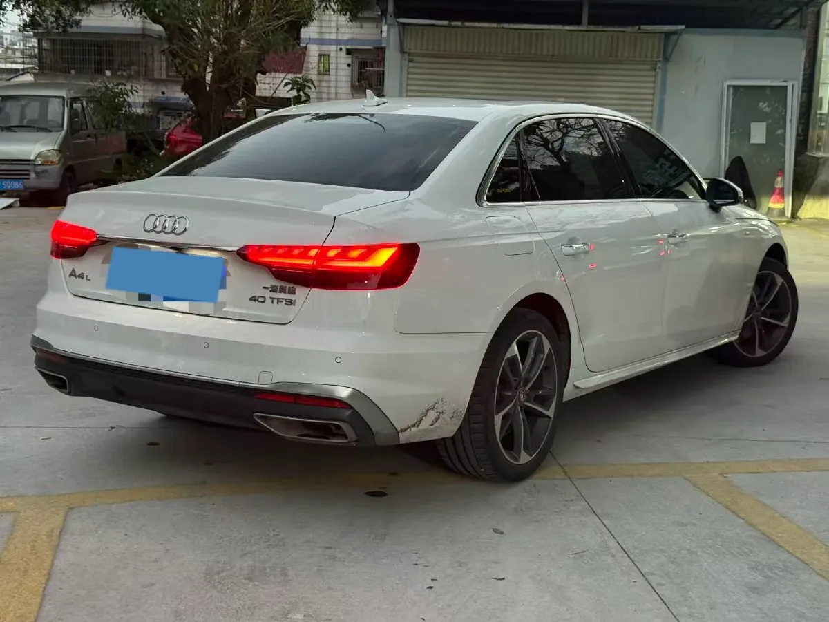 2020 Audi A4L 2.0T 190HP L4 7DCT,autocango,china used car exporter,china ev exporter,chinese used car exporter,chinese used ev exporter