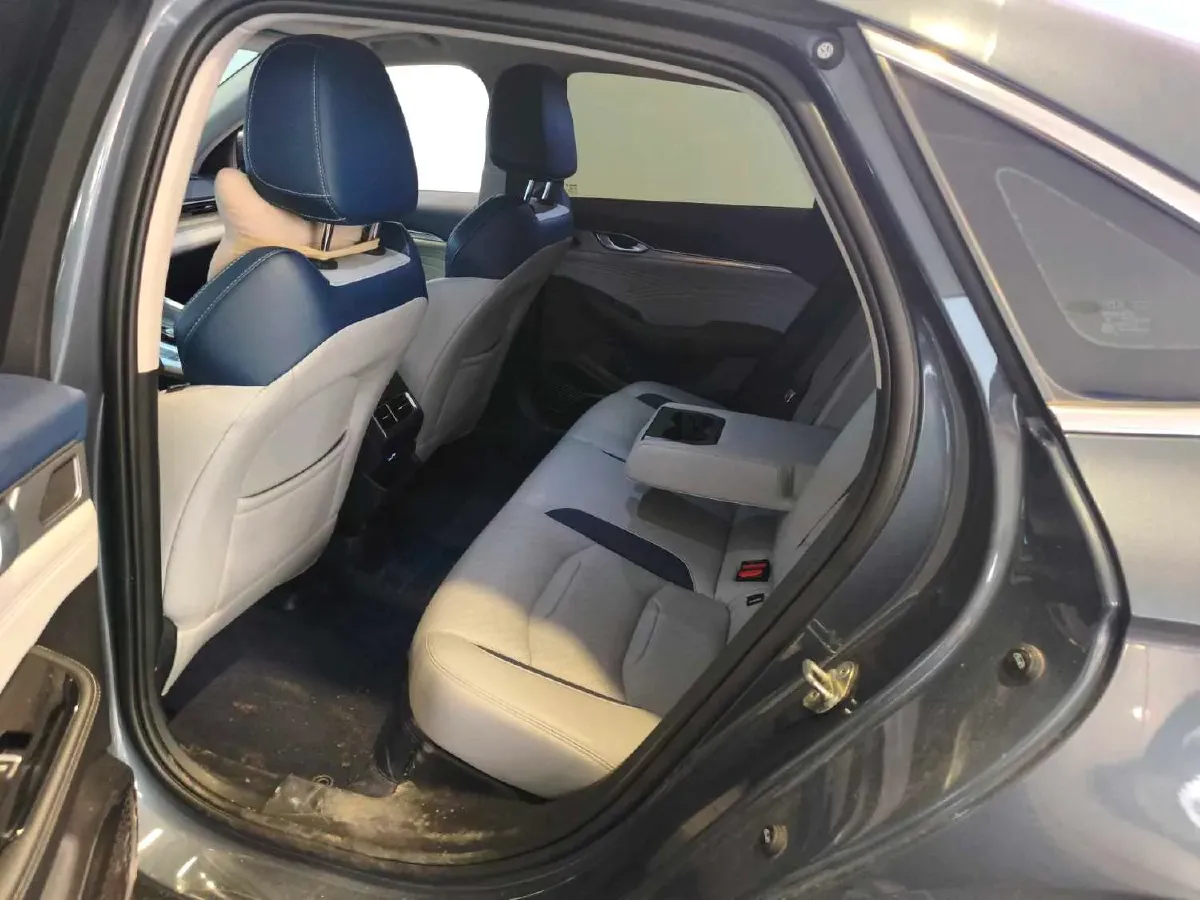 2023 Geely Preface 2.0T 190HP L4 7DCT,autocango,china used car exporter,china ev exporter,chinese used car exporter,chinese used ev exporter