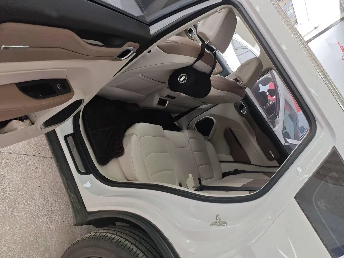 2020 Geely ICON 1.5T 177HP L3 7DCT,autocango,china used car exporter,china ev exporter,chinese used car exporter,chinese used ev exporter