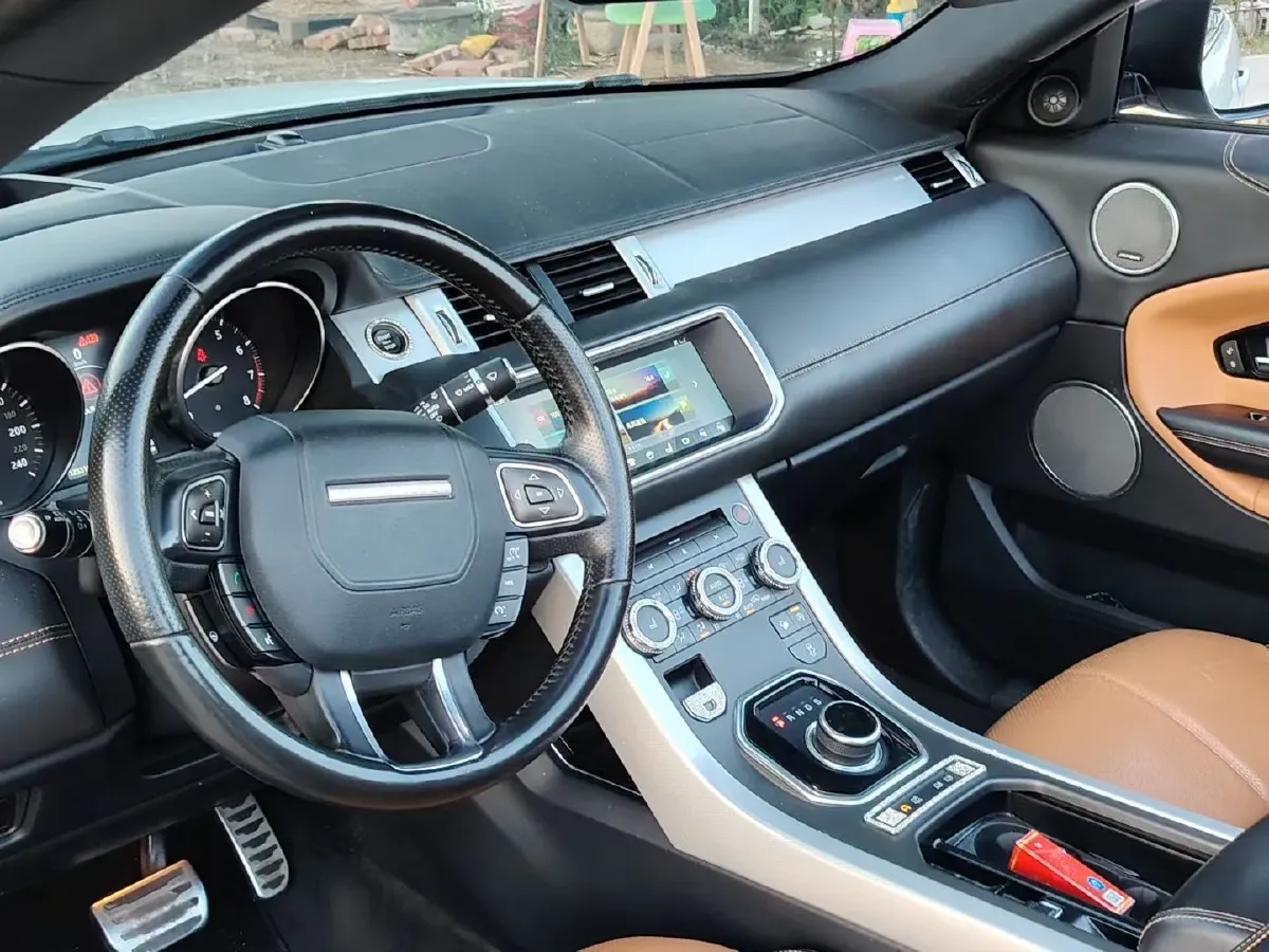 2017 Land Rover Range Rover Evoque 2.0T 241HP L4 9AT,autocango,china used car exporter,china ev exporter,chinese used car exporter,chinese used ev exporter