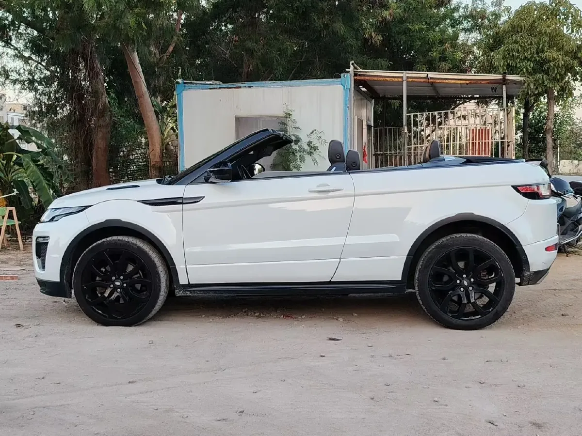 2017 Land Rover Range Rover Evoque 2.0T 241HP L4 9AT,autocango,china used car exporter,china ev exporter,chinese used car exporter,chinese used ev exporter