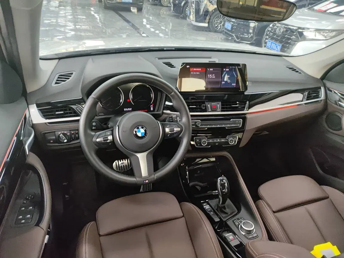 2020 BMW X1 1.5T 140HP L3 7DCT,autocango,china used car exporter,china ev exporter,chinese used car exporter,chinese used ev exporter
