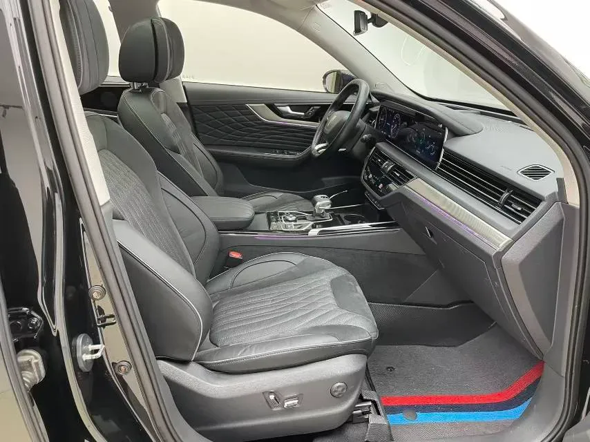 2022 HongQi HS5 2.0T 224HP L4 6AT,autocango,china used car exporter,china ev exporter,chinese used car exporter,chinese used ev exporter