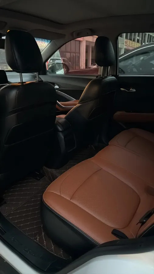 2017 HaiMa S5 Young Edition 1.6L 122HP L4 5MT,autocango,china used car exporter,china ev exporter,chinese used car exporter,chinese used ev exporter