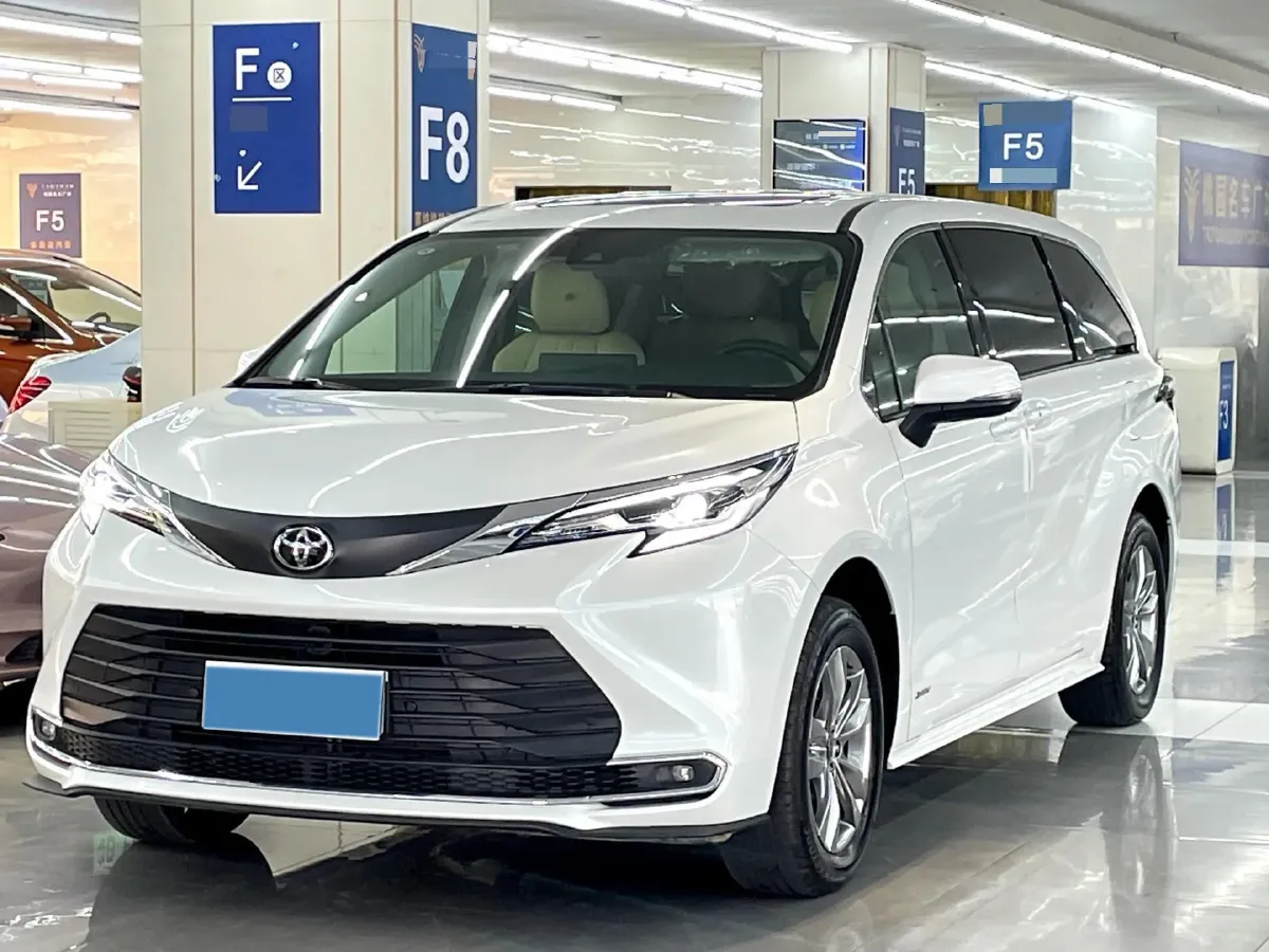 2024 Toyota Sienna 2.5L 189HP L4 E-CVT Hybrid,autocango,china used car exporter,china ev exporter,chinese used car exporter,chinese used ev exporter