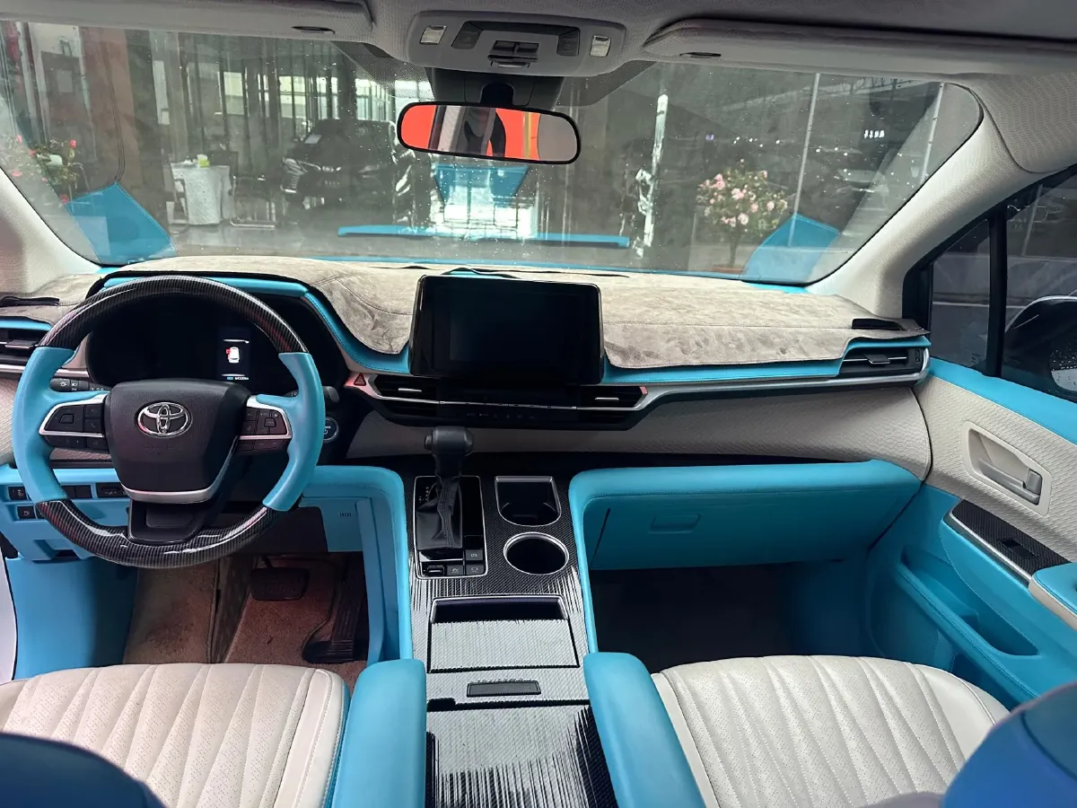 2023 Toyota Sienna 2.5L 189HP L4 E-CVT Hybrid,autocango,china used car exporter,china ev exporter,chinese used car exporter,chinese used ev exporter