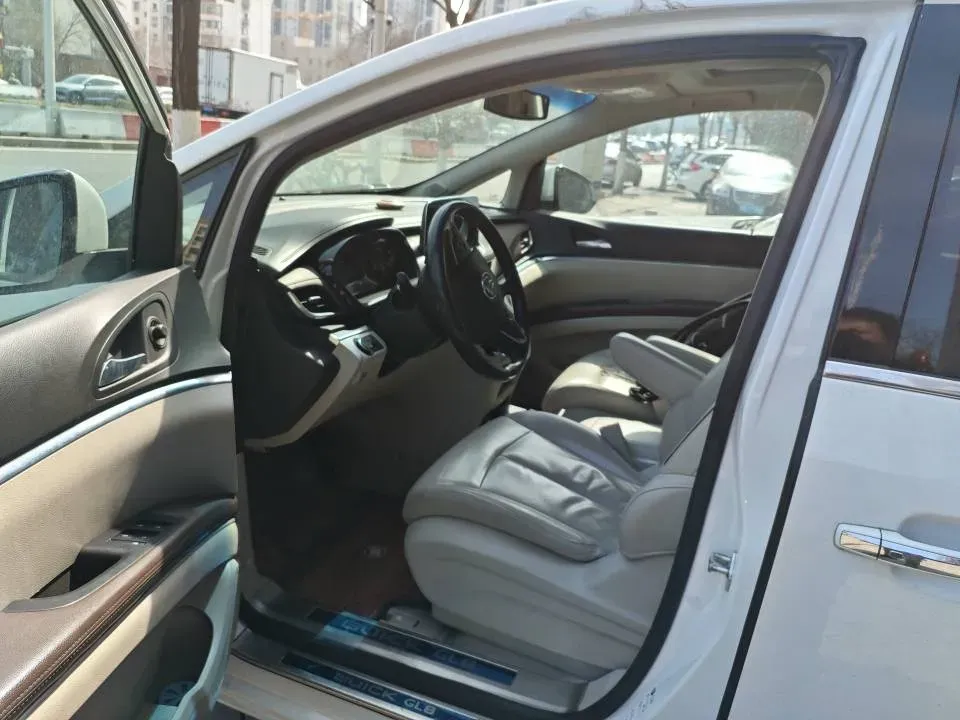 2020 Buick GL8 2.0T 237HP L4 9AT,autocango,china used car exporter,china ev exporter,chinese used car exporter,chinese used ev exporter