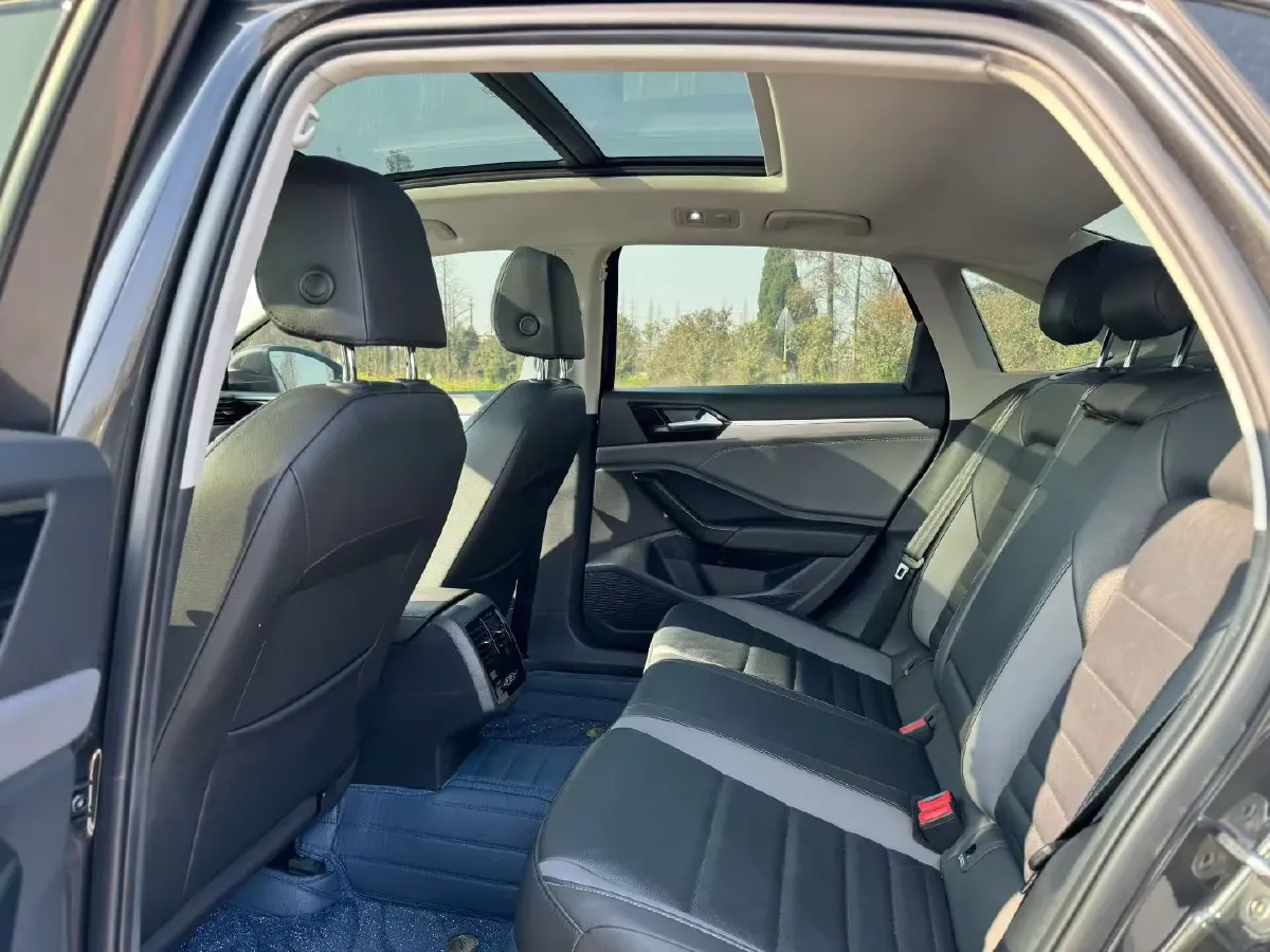 2021 Volkswagen Sagitar 1.4T 150HP L4 7DCT,autocango,china used car exporter,china ev exporter,chinese used car exporter,chinese used ev exporter