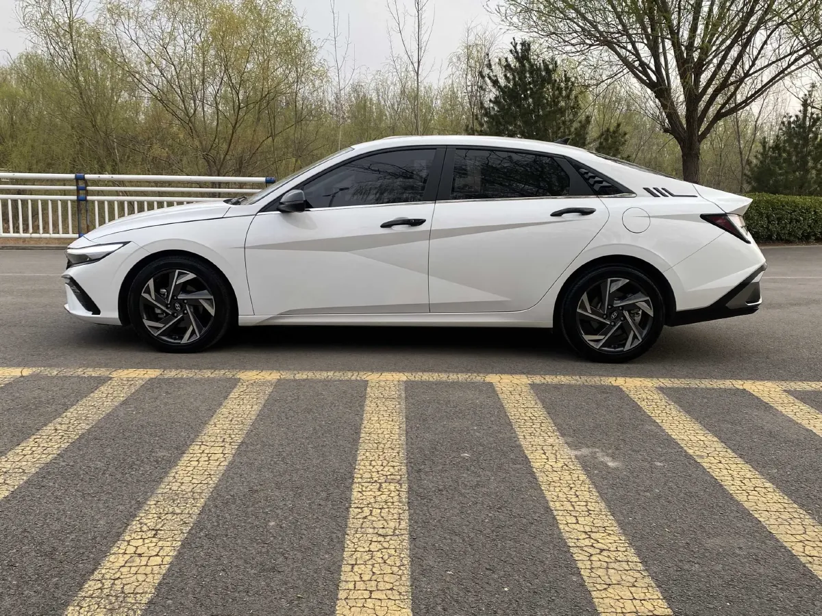 2023 Hyundai Elantra 1.5L 115HP L4 CVT,autocango,china used car exporter,china ev exporter,chinese used car exporter,chinese used ev exporter