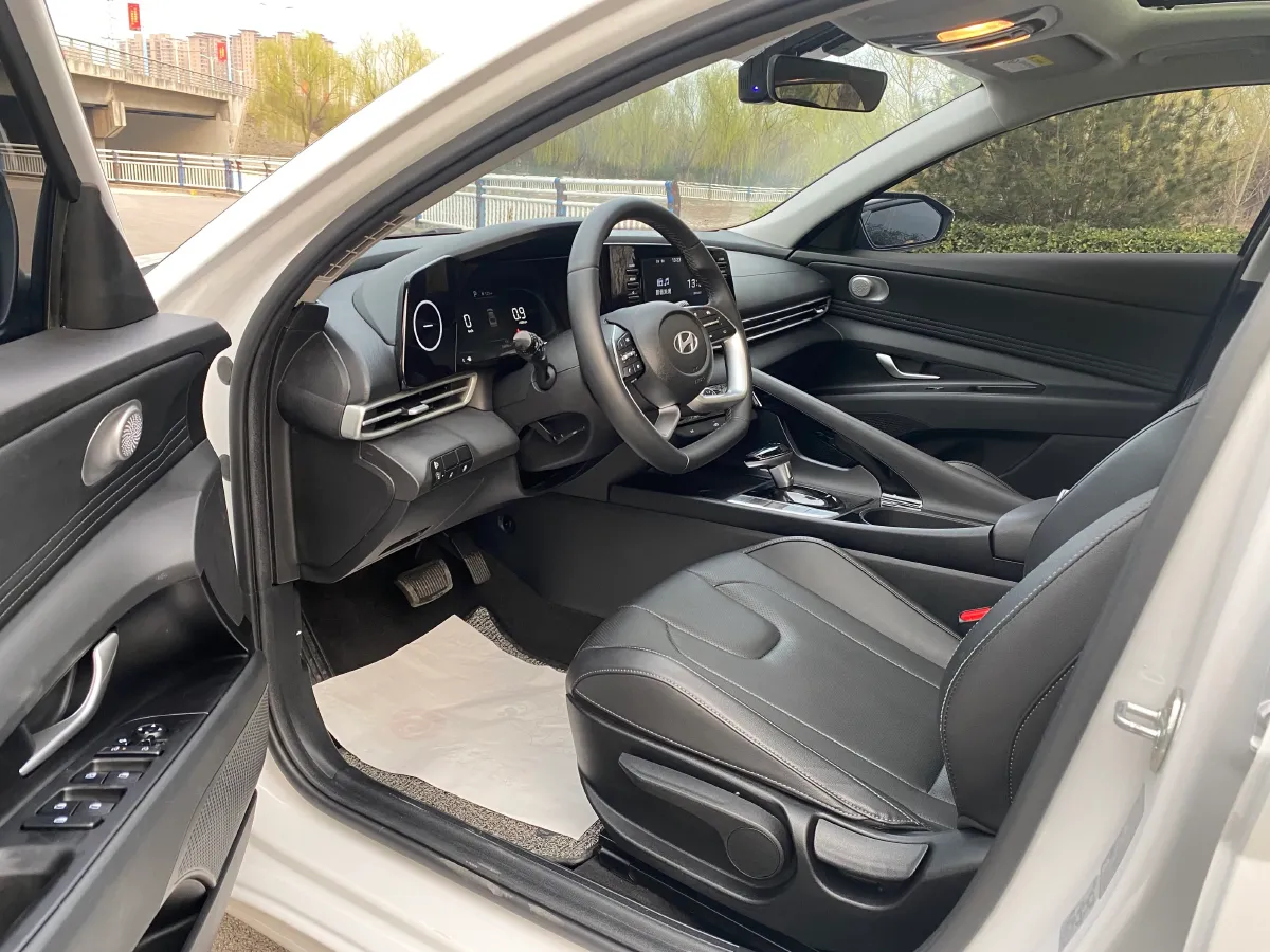 2023 Hyundai Elantra 1.5L 115HP L4 CVT,autocango,china used car exporter,china ev exporter,chinese used car exporter,chinese used ev exporter