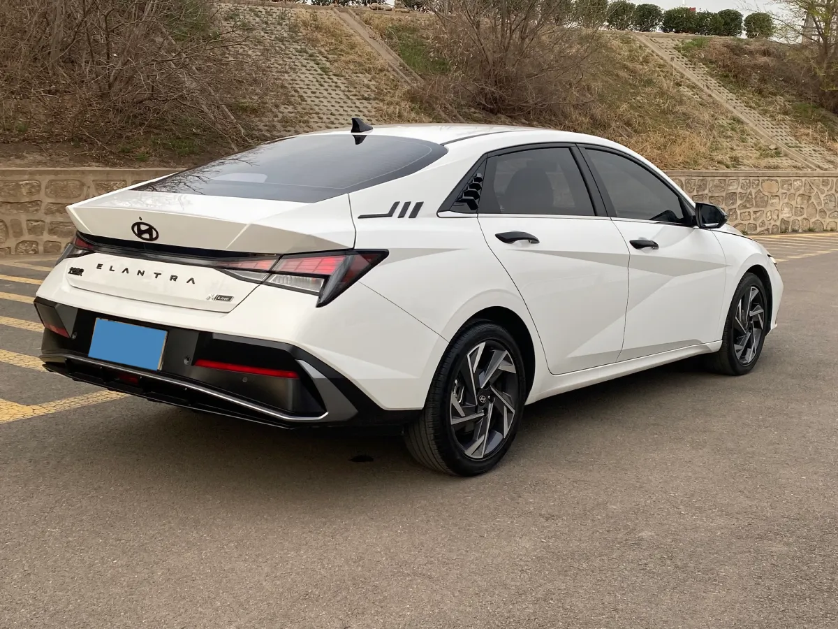 2023 Hyundai Elantra 1.5L 115HP L4 CVT,autocango,china used car exporter,china ev exporter,chinese used car exporter,chinese used ev exporter