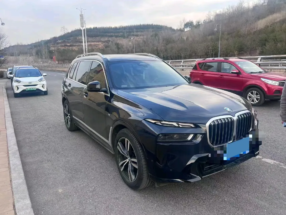 2023 BMW X7 3.0T 381HP L6 8AT,autocango,china used car exporter,china ev exporter,chinese used car exporter,chinese used ev exporter