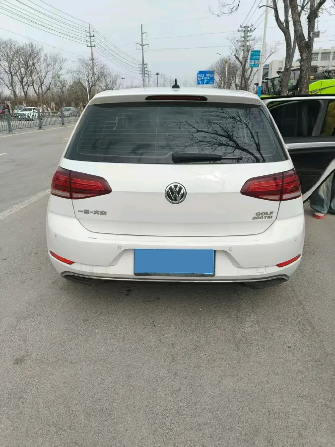 2019 Volkswagen Golf 1.2T 116HP L4 7DCT,autocango,china used car exporter,china ev exporter,chinese used car exporter,chinese used ev exporter