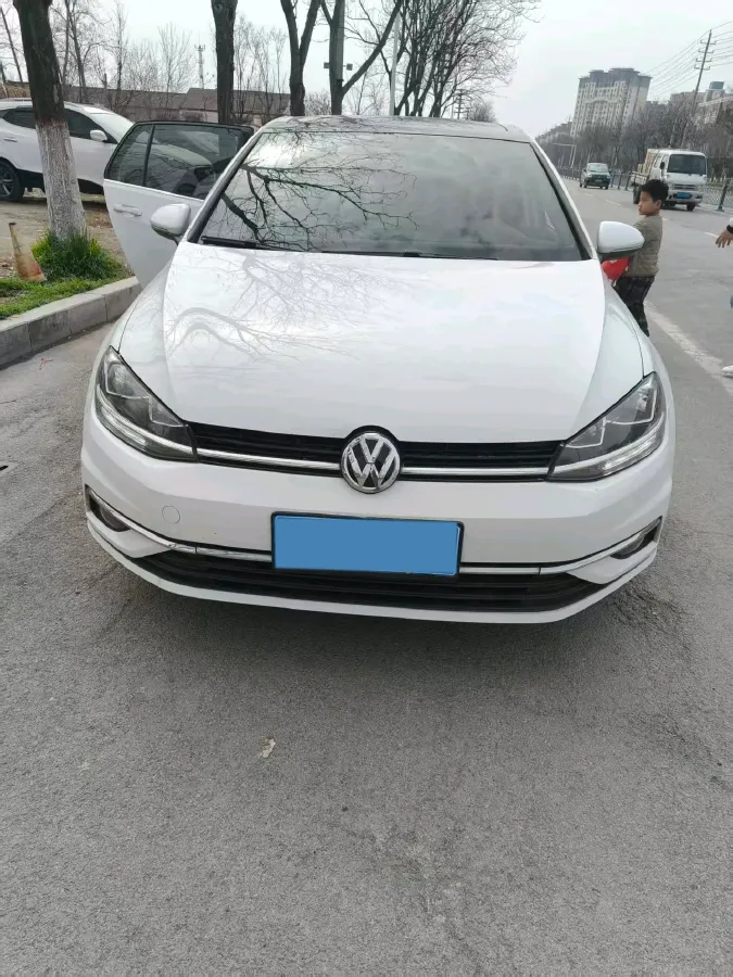 2019 Volkswagen Golf 1.2T 116HP L4 7DCT,autocango,china used car exporter,china ev exporter,chinese used car exporter,chinese used ev exporter