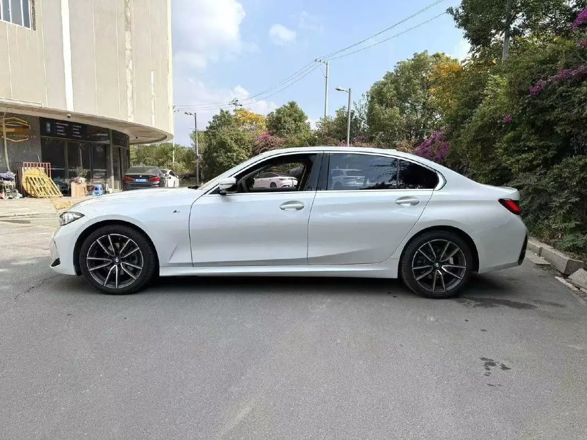 2025 BMW 3 Series 2.0T 184HP L4 8AT,autocango,china used car exporter,china ev exporter,chinese used car exporter,chinese used ev exporter