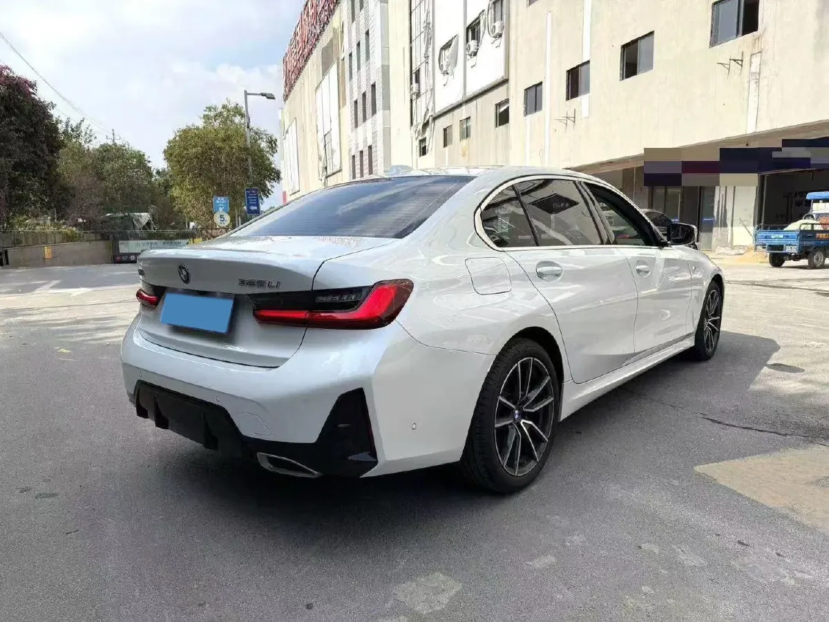 2025 BMW 3 Series 2.0T 184HP L4 8AT,autocango,china used car exporter,china ev exporter,chinese used car exporter,chinese used ev exporter