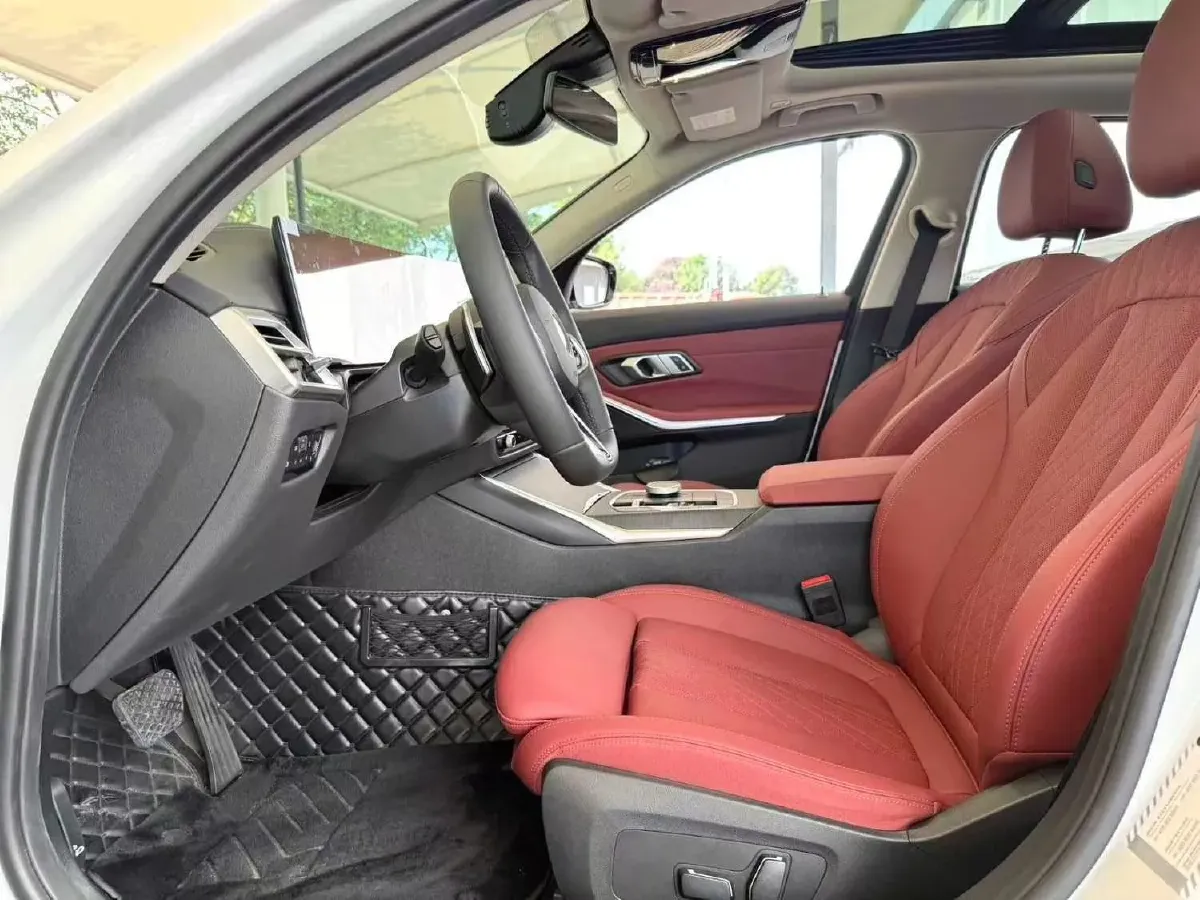 2025 BMW 3 Series 2.0T 184HP L4 8AT,autocango,china used car exporter,china ev exporter,chinese used car exporter,chinese used ev exporter