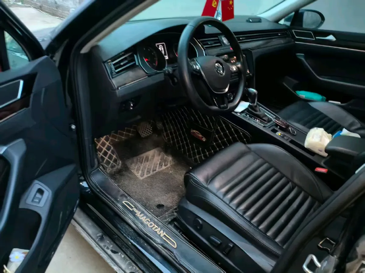 2019 Volkswagen Magotan 2.0T 186HP L4 7DCT,autocango,china used car exporter,china ev exporter,chinese used car exporter,chinese used ev exporter