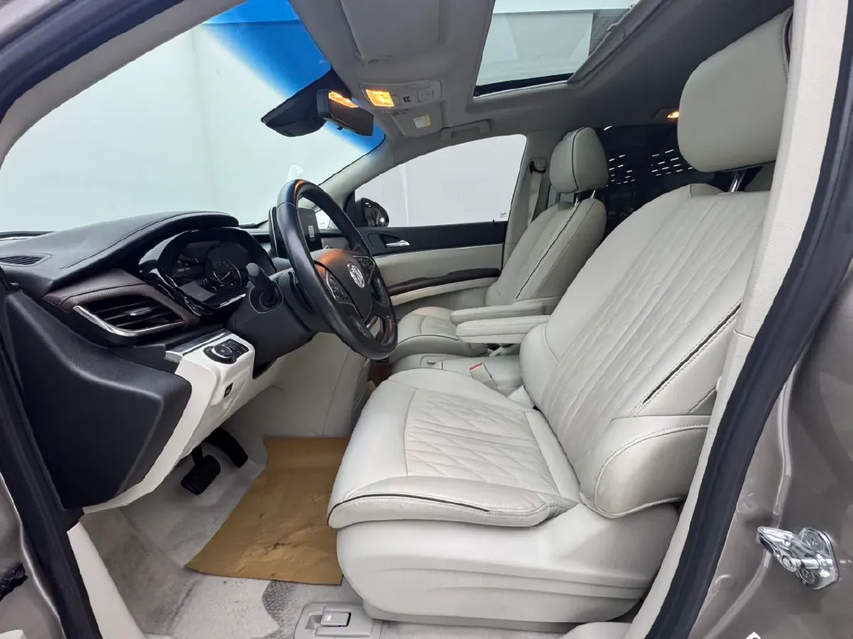 2021 Buick GL8 2.0T 237HP L4 9AT,autocango,china used car exporter,china ev exporter,chinese used car exporter,chinese used ev exporter