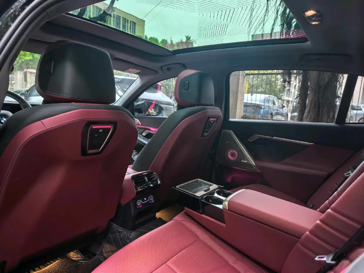 2025 BMW 5 Series 2.0T 258HP L4 8AT,autocango,china used car exporter,china ev exporter,chinese used car exporter,chinese used ev exporter