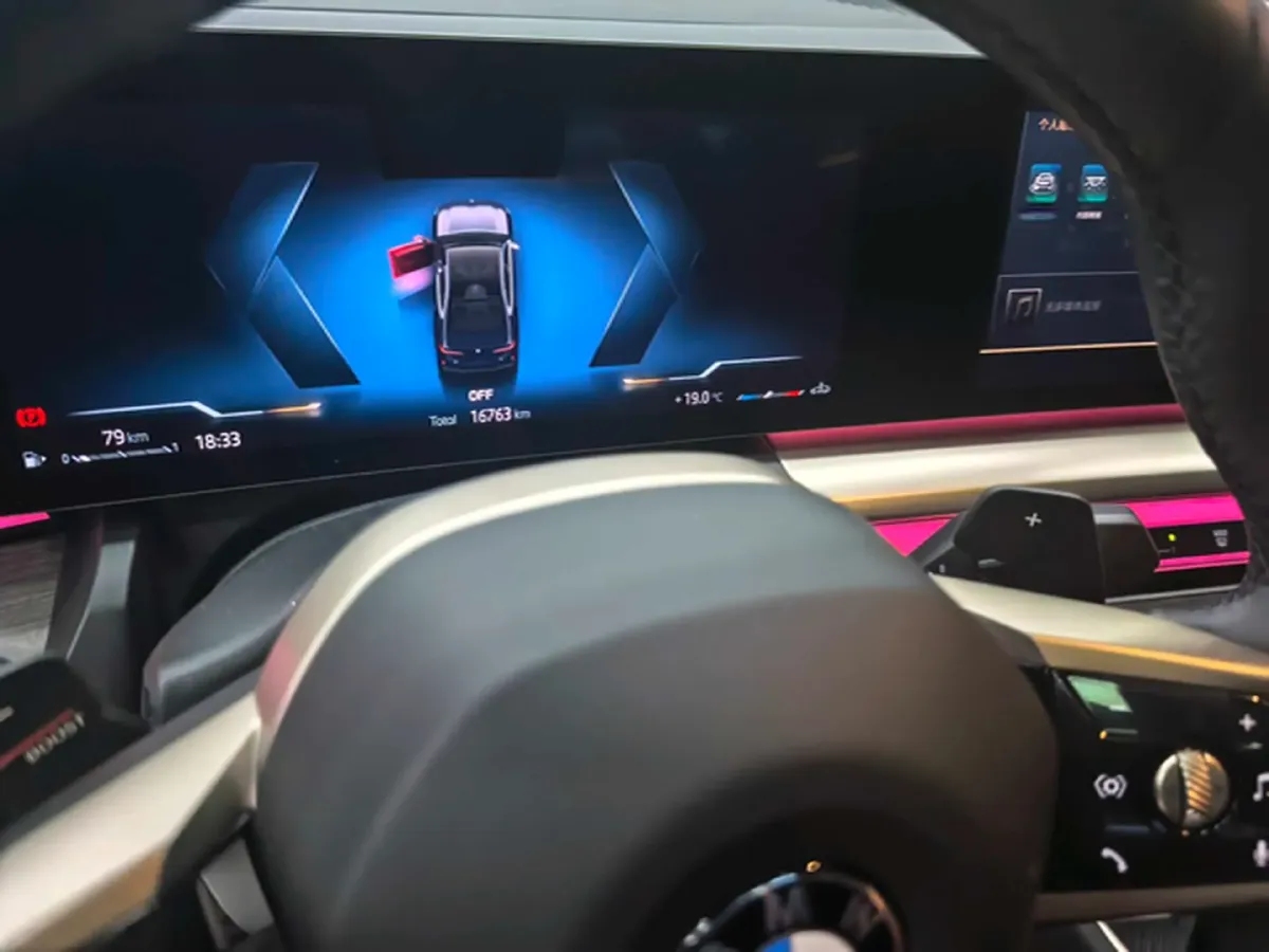 2025 BMW 5 Series 2.0T 258HP L4 8AT,autocango,china used car exporter,china ev exporter,chinese used car exporter,chinese used ev exporter