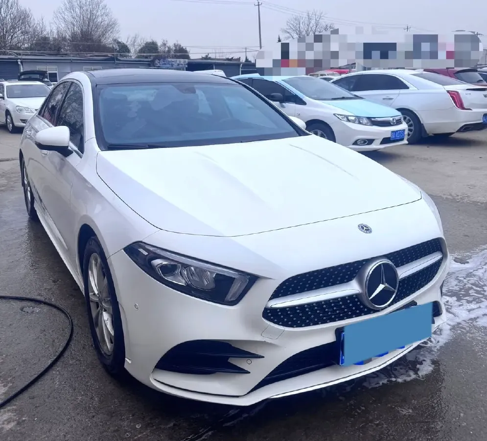 2020 Mercedes-Benz A Class 1.3T 163HP L4 7DCT,autocango,china used car exporter,china ev exporter,chinese used car exporter,chinese used ev exporter
