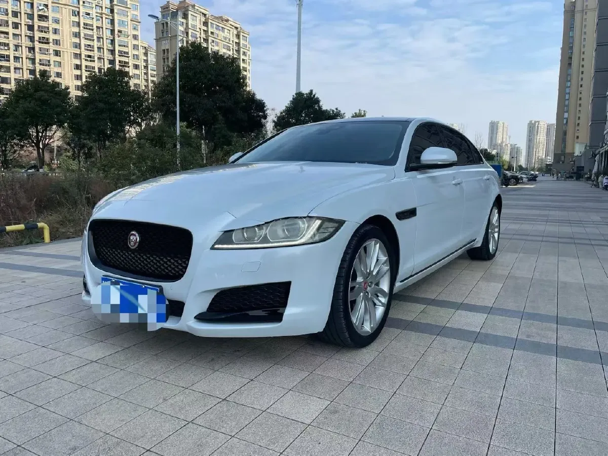 2020 Jaguar XFL 2.0T 200HP L4 8AT,autocango,china used car exporter,china ev exporter,chinese used car exporter,chinese used ev exporter