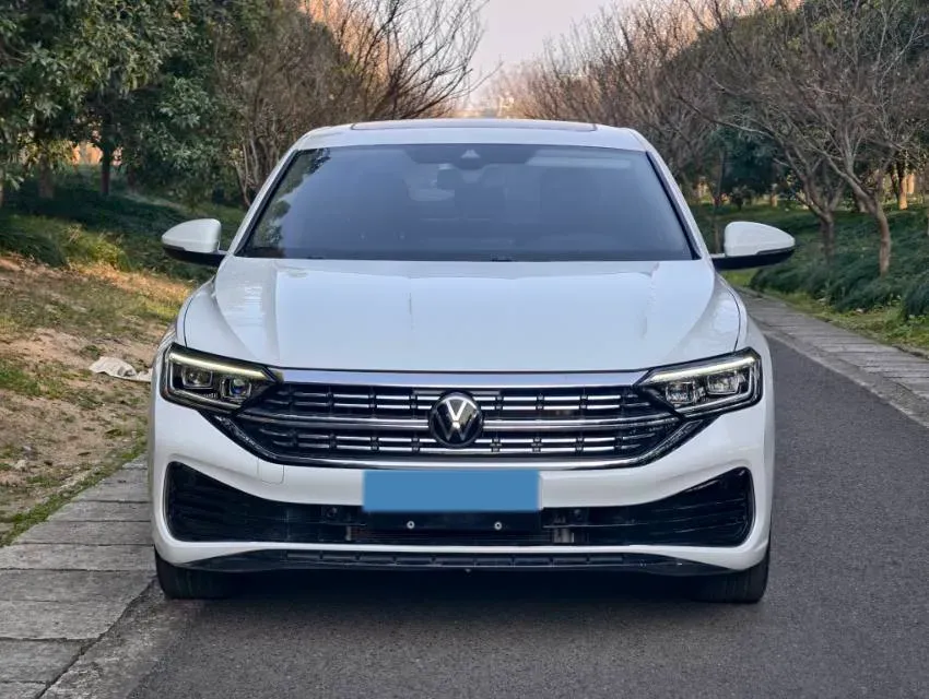 2023 Volkswagen Sagitar 1.4T 150HP L4 7DCT,autocango,china used car exporter,china ev exporter,chinese used car exporter,chinese used ev exporter