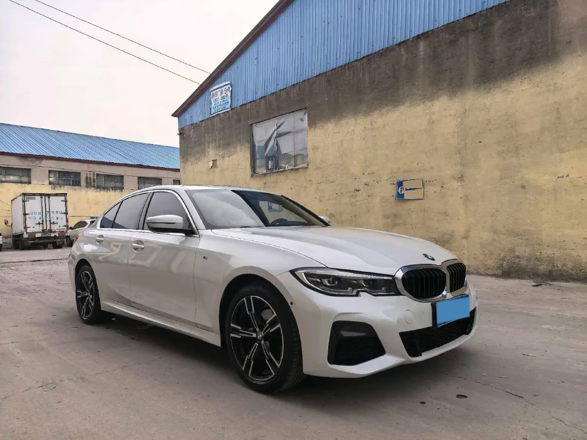 2022 BMW 3 Series 2.0T 184HP L4 8AT,autocango,china used car exporter,china ev exporter,chinese used car exporter,chinese used ev exporter