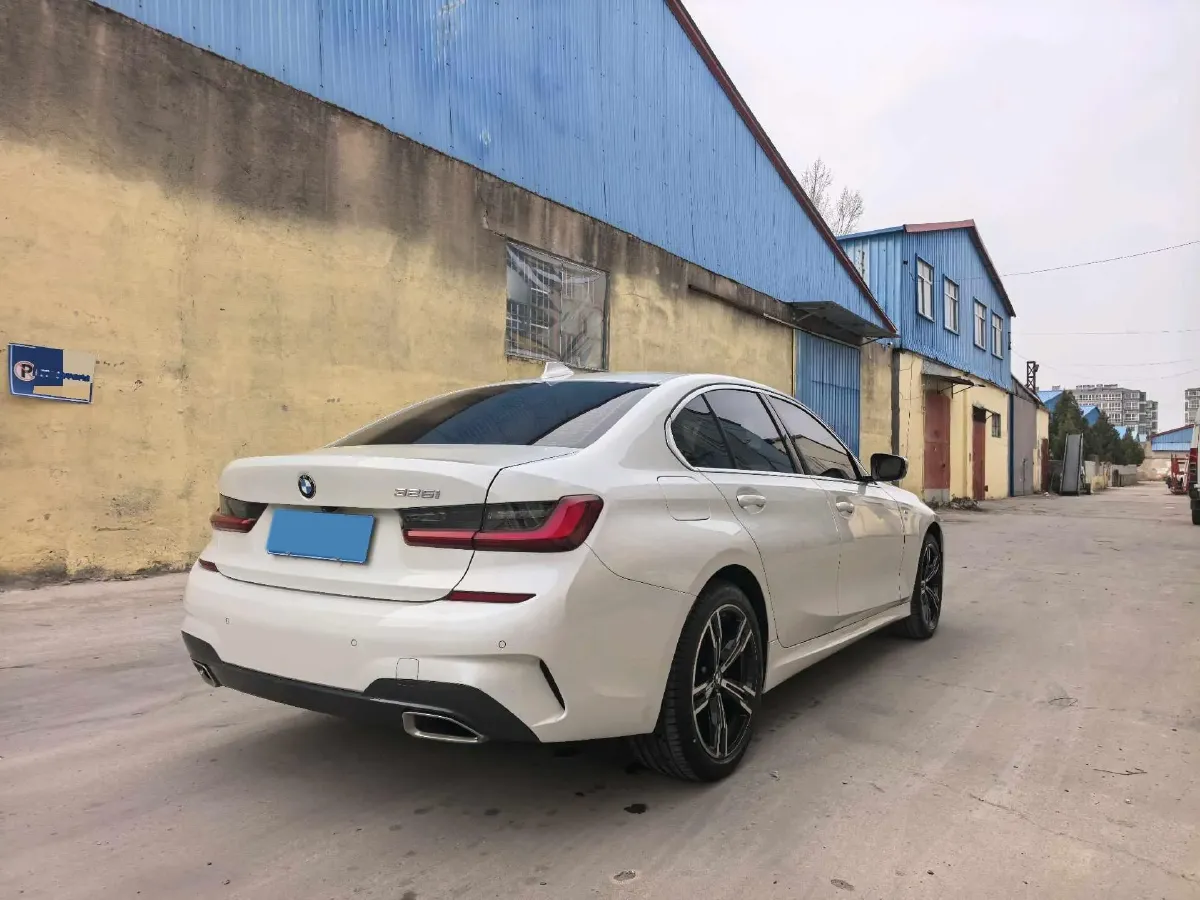 2022 BMW 3 Series 2.0T 184HP L4 8AT,autocango,china used car exporter,china ev exporter,chinese used car exporter,chinese used ev exporter