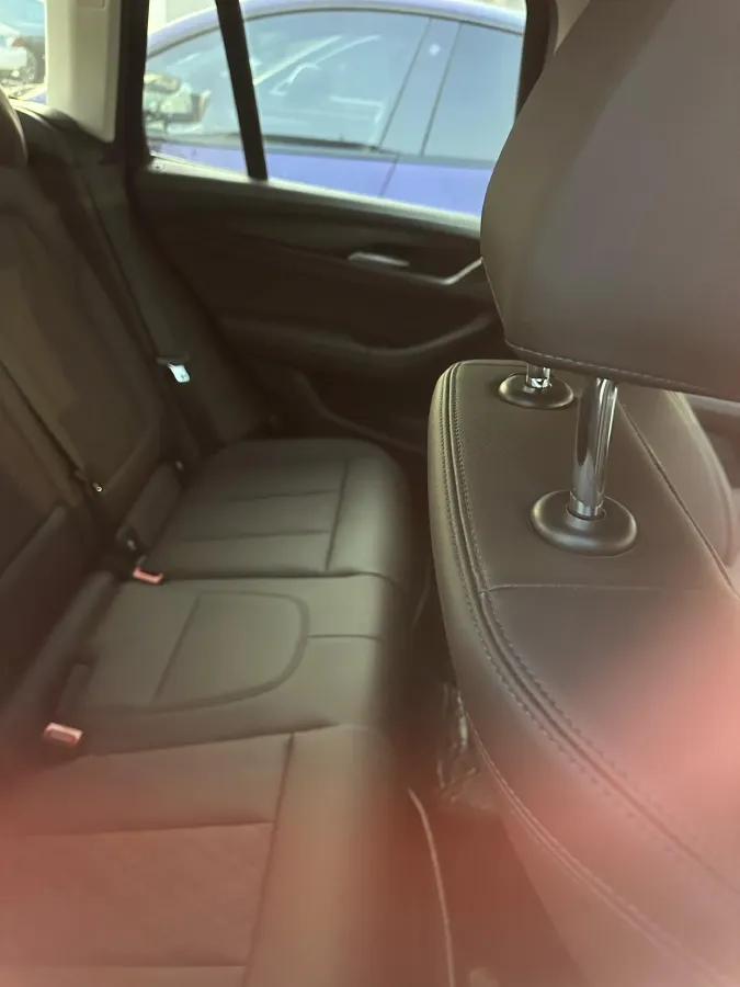 2022 BMW X3 2.0T 252HP L4 8AT,autocango,china used car exporter,china ev exporter,chinese used car exporter,chinese used ev exporter