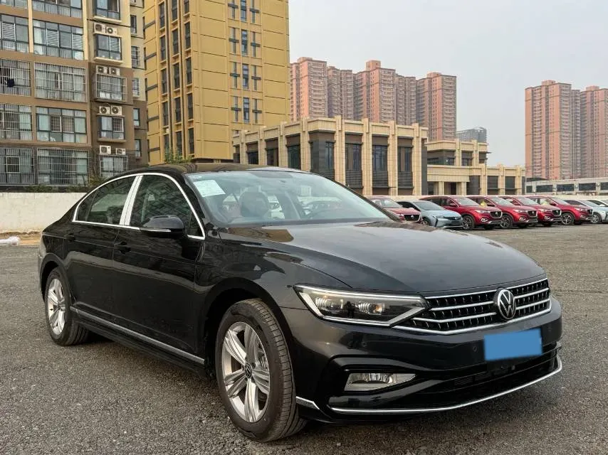 2023 Volkswagen Magotan 1.4T 150HP L4 7DCT,autocango,china used car exporter,china ev exporter,chinese used car exporter,chinese used ev exporter