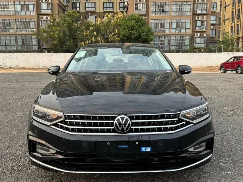2023 Volkswagen Magotan 1.4T 150HP L4 7DCT,autocango,china used car exporter,china ev exporter,chinese used car exporter,chinese used ev exporter
