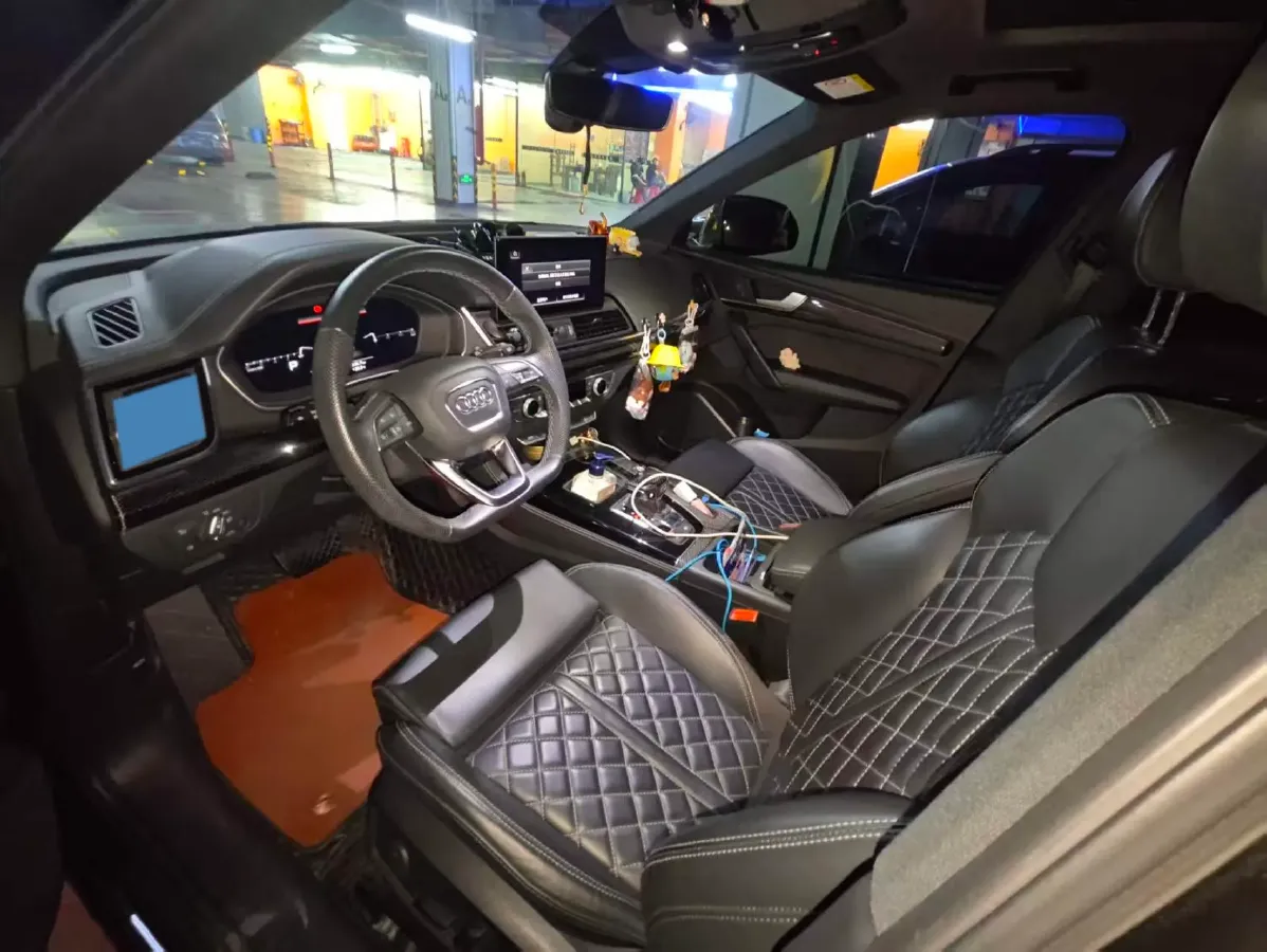 2021 Audi Q5L Sportback 2.0T 190HP L4 7DCT,autocango,china used car exporter,china ev exporter,chinese used car exporter,chinese used ev exporter