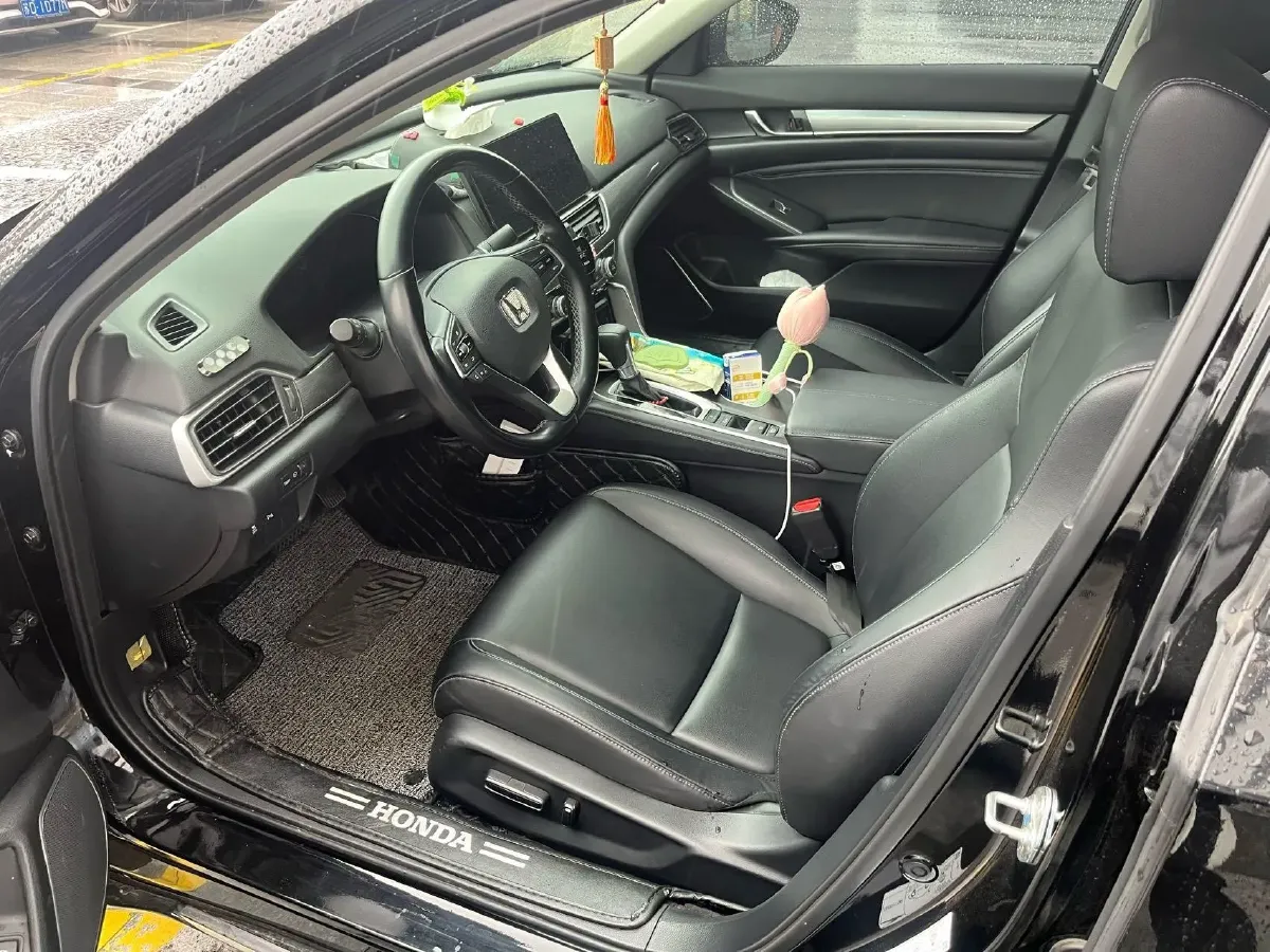 2022 Honda Accord 1.5T 194HP L4 CVT,autocango,china used car exporter,china ev exporter,chinese used car exporter,chinese used ev exporter