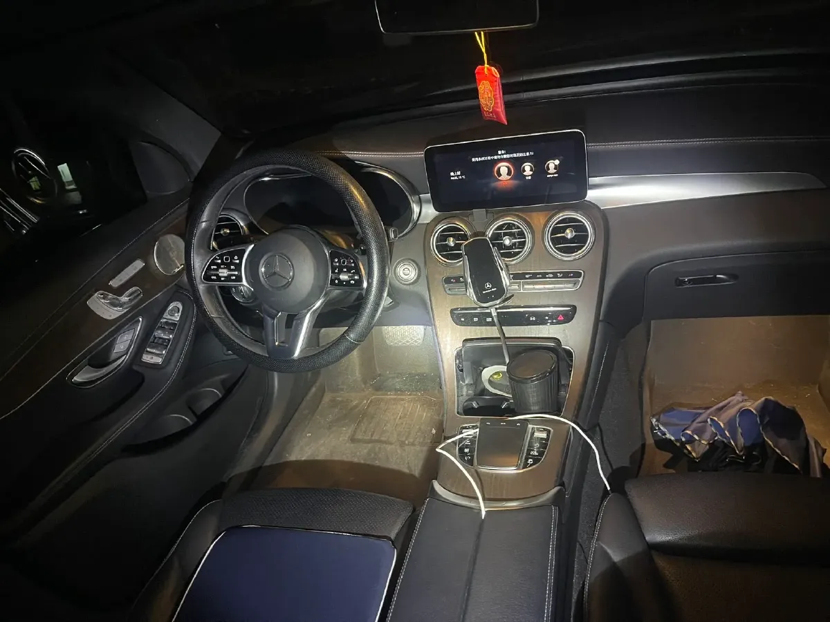 2021 Mercedes-Benz GLC Class 2.0T 197HP L4 9AT,autocango,china used car exporter,china ev exporter,chinese used car exporter,chinese used ev exporter