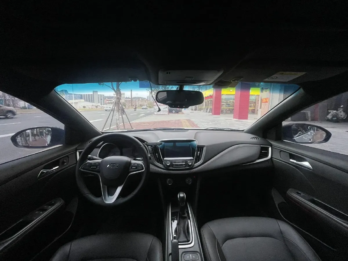 2019 Chevrolet Monza 1.3T 163HP L3 6AT,autocango,china used car exporter,china ev exporter,chinese used car exporter,chinese used ev exporter