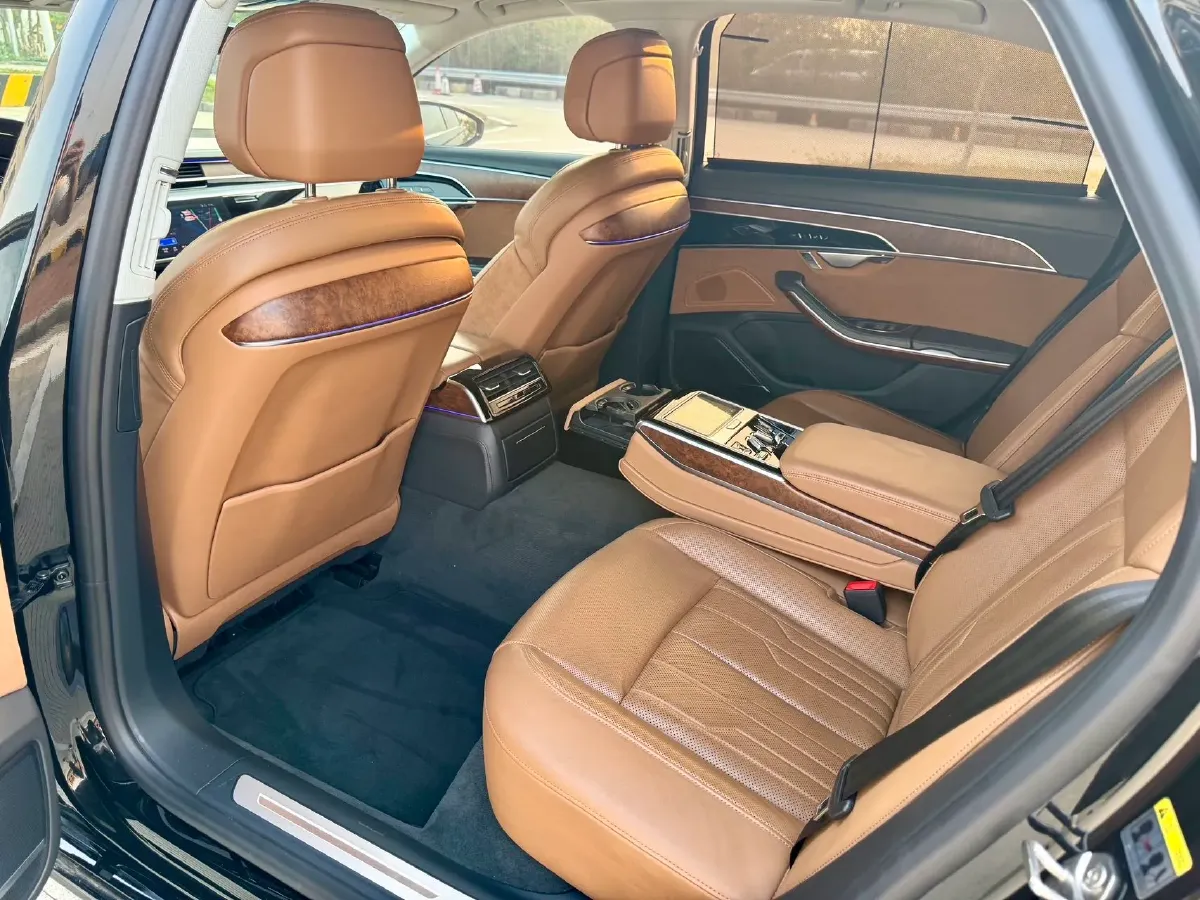2019 Audi A8 3.0T 340HP V6 8AT,autocango,china used car exporter,china ev exporter,chinese used car exporter,chinese used ev exporter