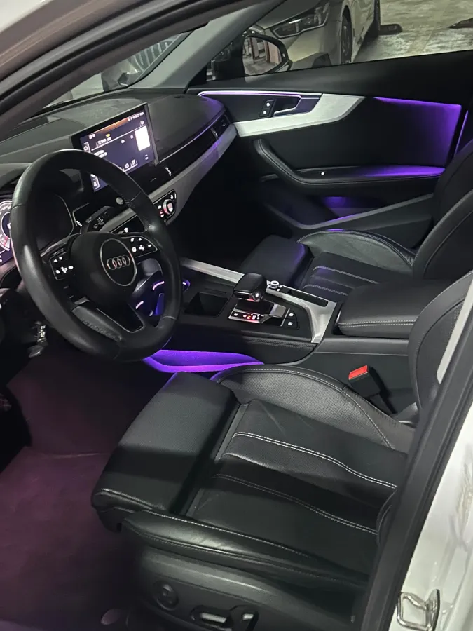 2022 Audi A4L 2.0T 190HP L4 7DCT,autocango,china used car exporter,china ev exporter,chinese used car exporter,chinese used ev exporter