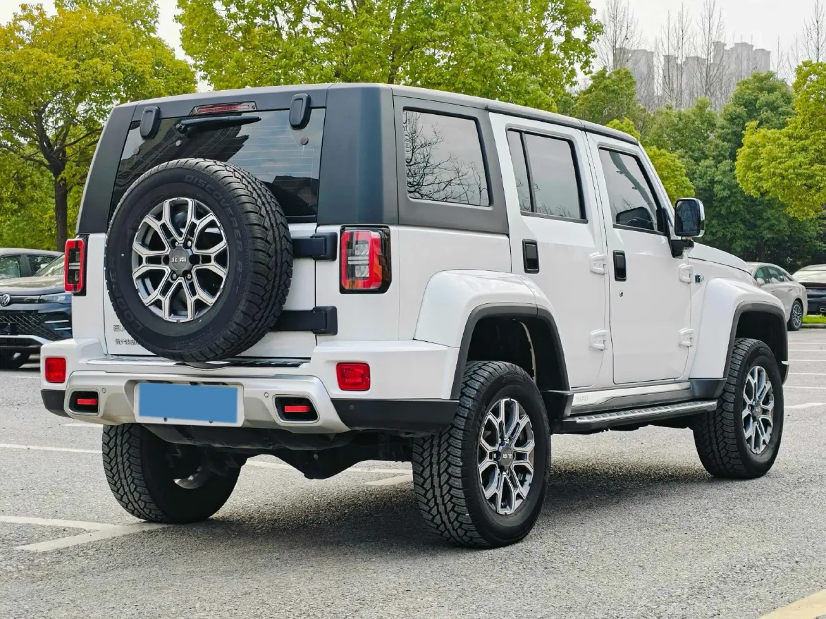 2023 Beijing BJ40 2.0T 224HP L4 8AT,autocango,china used car exporter,china ev exporter,chinese used car exporter,chinese used ev exporter