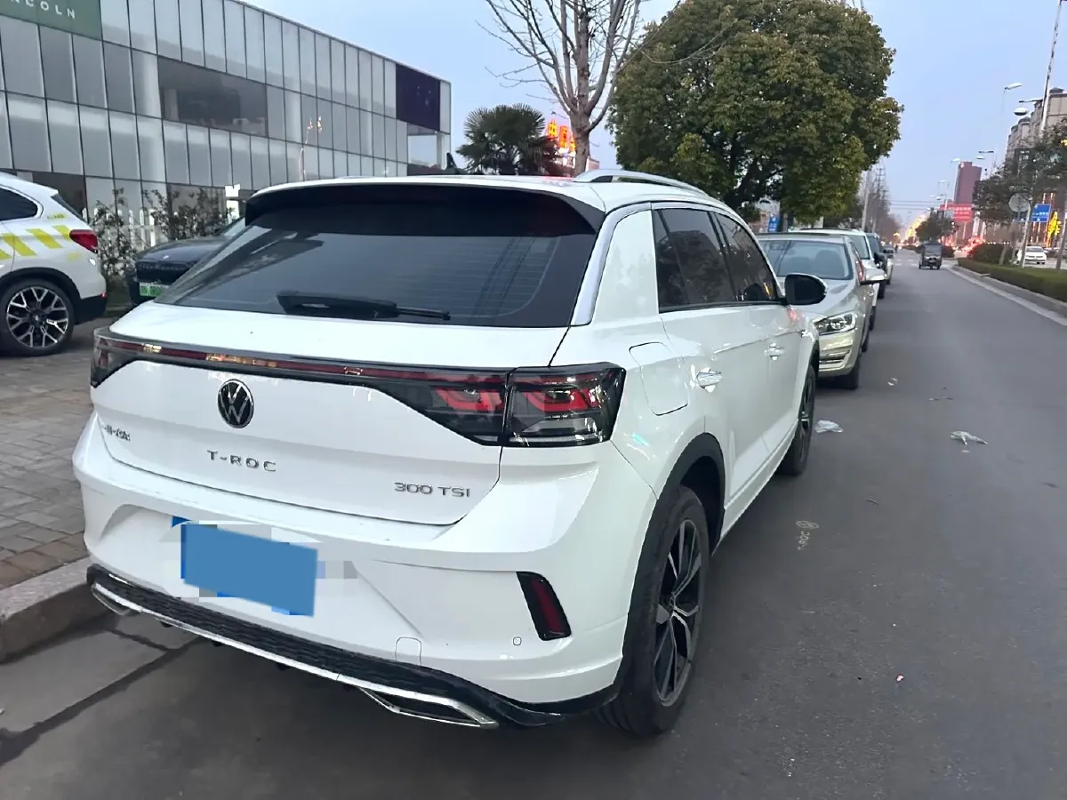 2024 Volkswagen T-Roc 1.5T 160HP L4 7DCT,autocango,china used car exporter,china ev exporter,chinese used car exporter,chinese used ev exporter
