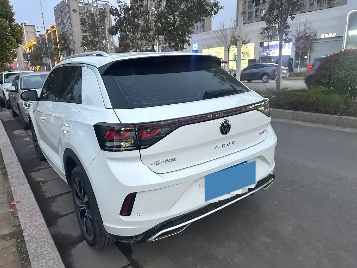 2024 Volkswagen T-Roc 1.5T 160HP L4 7DCT,autocango,china used car exporter,china ev exporter,chinese used car exporter,chinese used ev exporter