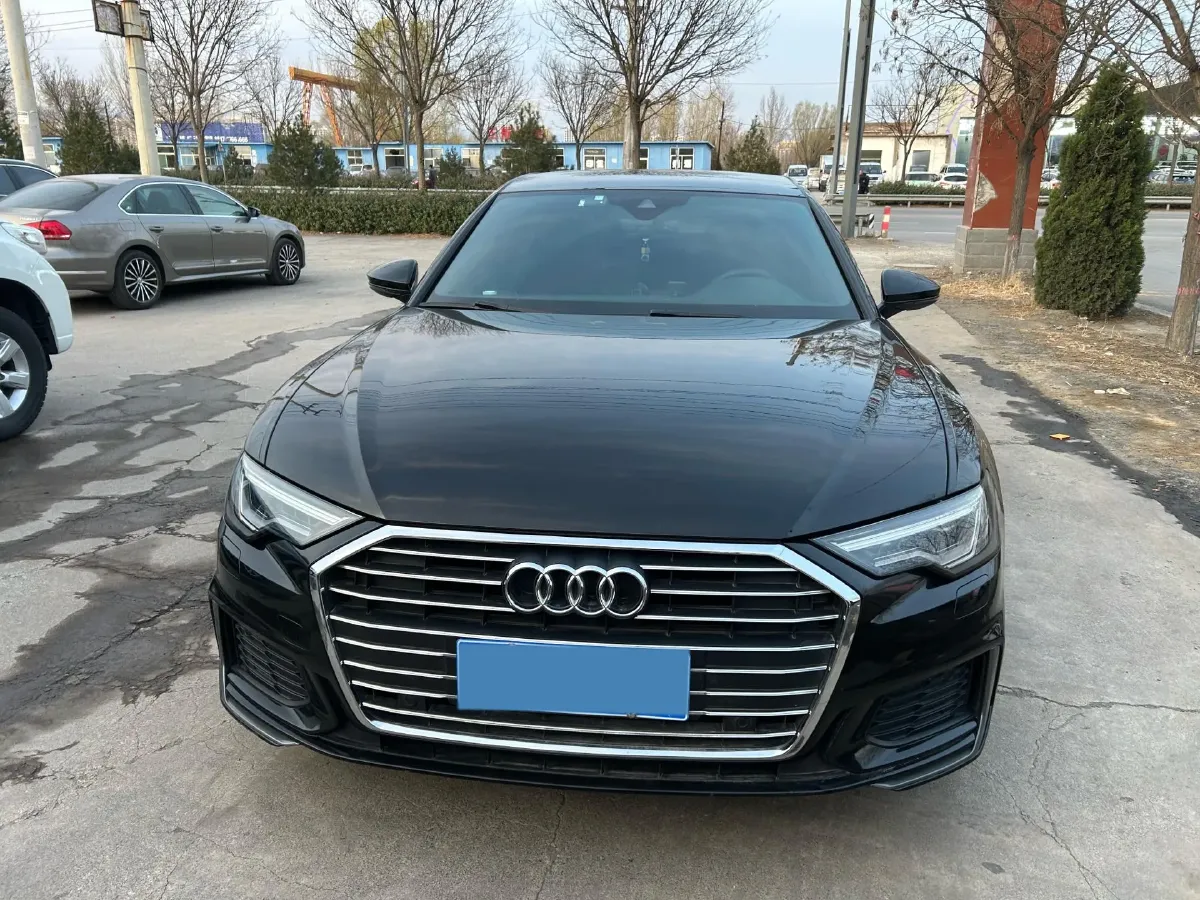 2020 Audi A6L 2.0T 190HP L4 7DCT,autocango,china used car exporter,china ev exporter,chinese used car exporter,chinese used ev exporter