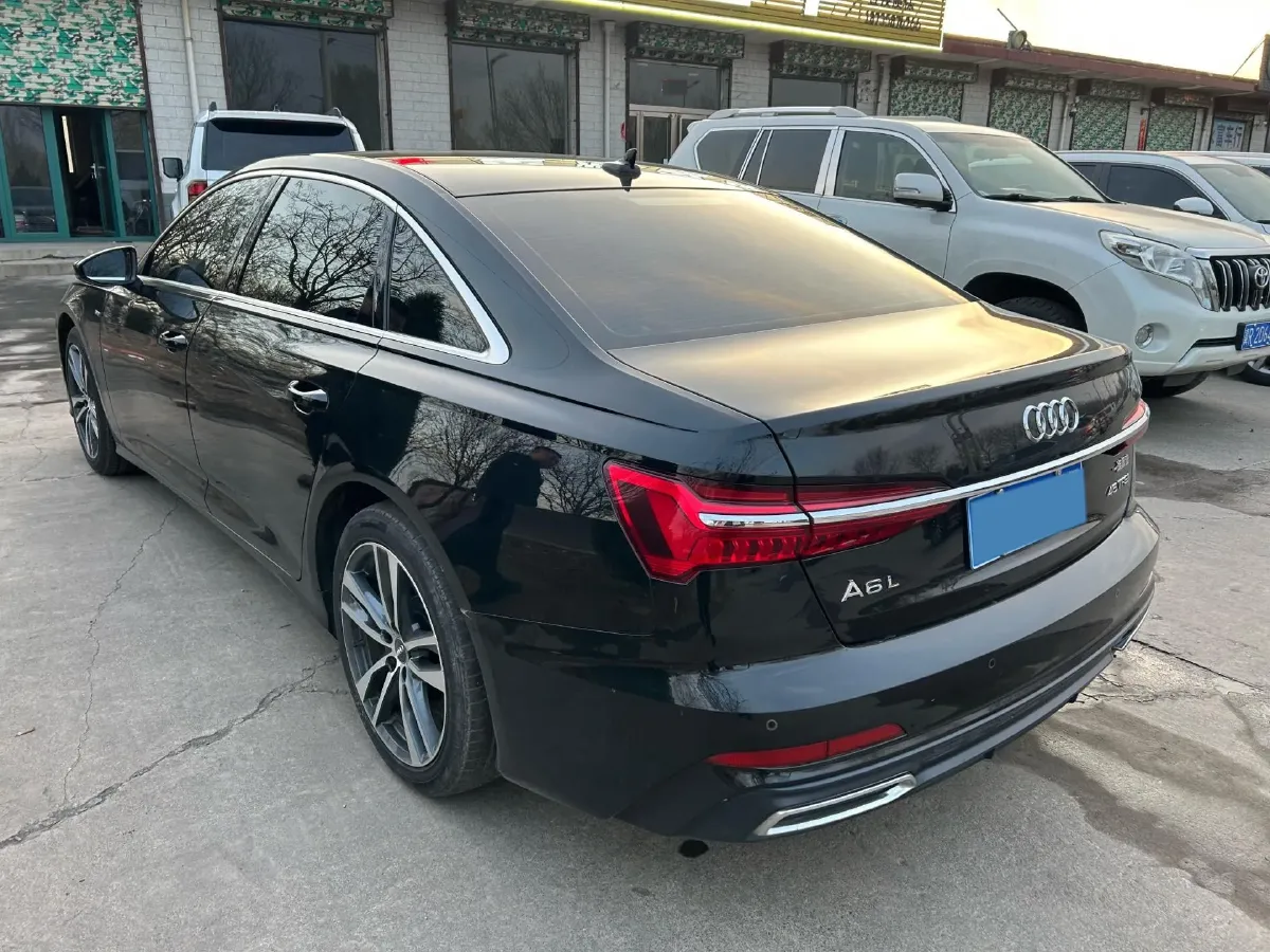 2020 Audi A6L 2.0T 190HP L4 7DCT,autocango,china used car exporter,china ev exporter,chinese used car exporter,chinese used ev exporter