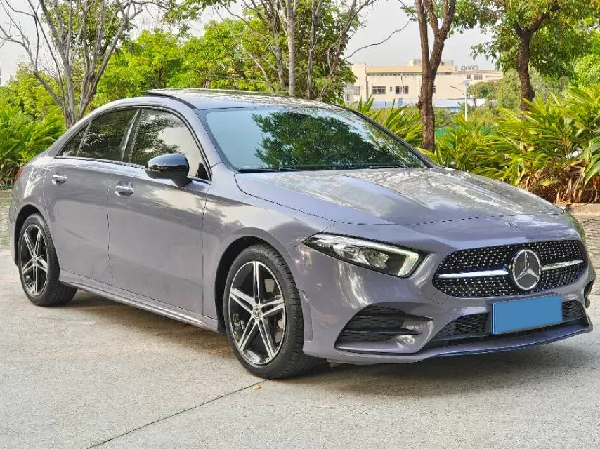 2020 Mercedes-Benz A Class 2.0T 190HP L4 7DCT,autocango,china used car exporter,china ev exporter,chinese used car exporter,chinese used ev exporter