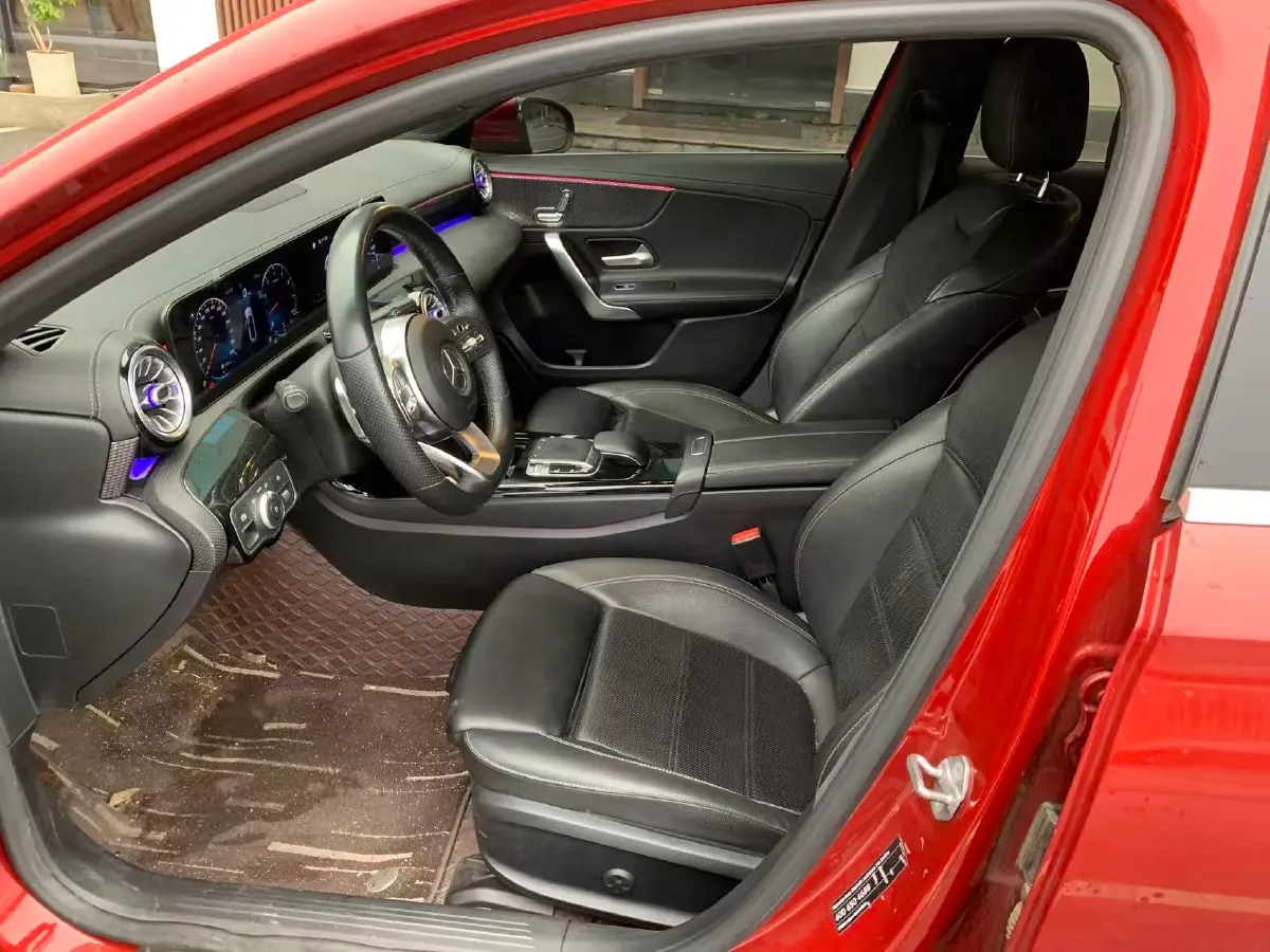 2020 Mercedes-Benz A Class 1.3T 163HP L4 7DCT,autocango,china used car exporter,china ev exporter,chinese used car exporter,chinese used ev exporter