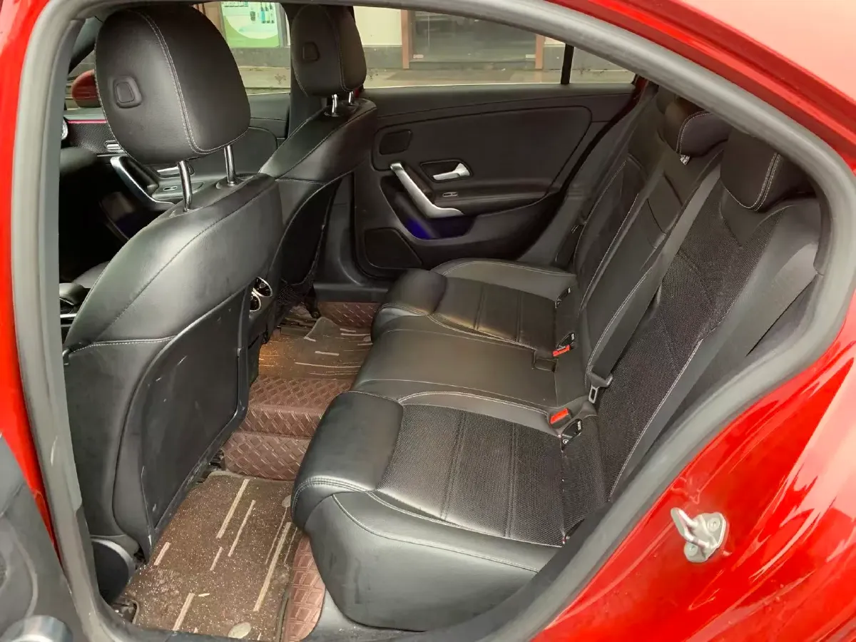 2020 Mercedes-Benz A Class 1.3T 163HP L4 7DCT,autocango,china used car exporter,china ev exporter,chinese used car exporter,chinese used ev exporter