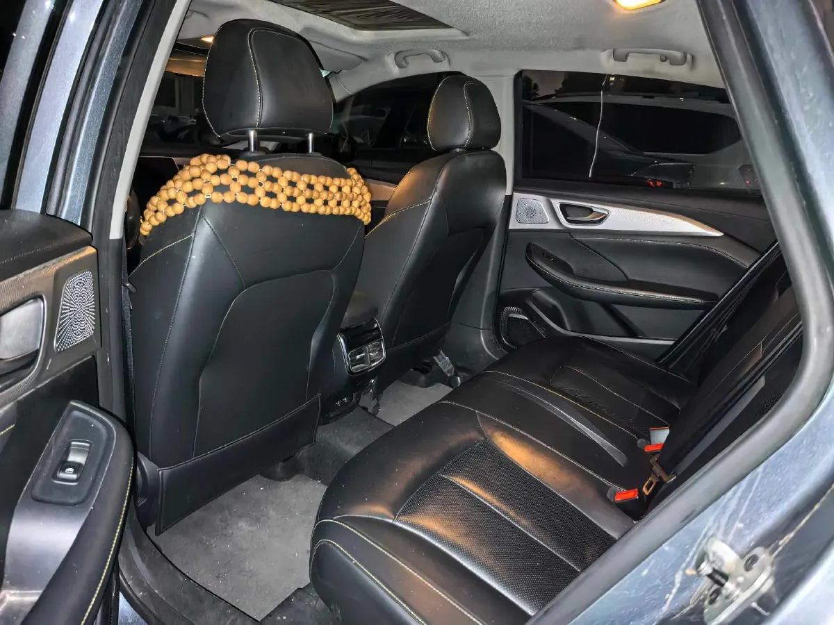 2020 Roewe i6 MAX 1.5T 169HP L4 AMT PHEV,autocango,china used car exporter,china ev exporter,chinese used car exporter,chinese used ev exporter