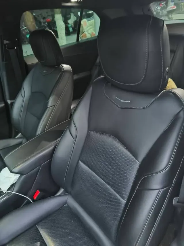 2022 Cadillac XT4 2.0T 237HP L4 9AT,autocango,china used car exporter,china ev exporter,chinese used car exporter,chinese used ev exporter